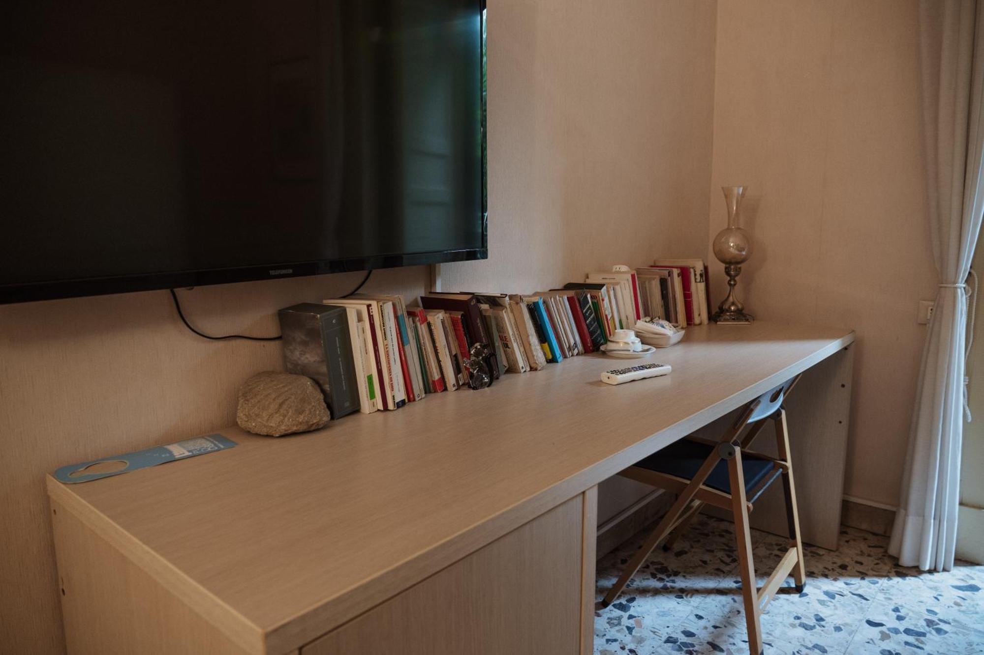 Bed and Breakfast Bed And Books CTA Exterior foto